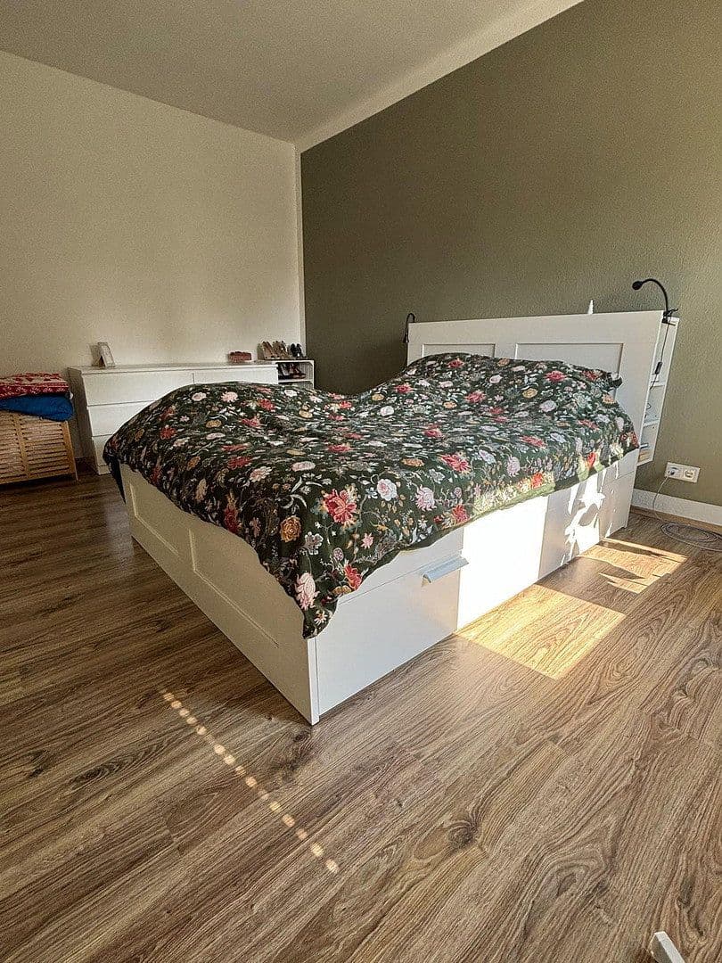 Prenájom bytu 3-izbový 130 m², Niedenstraße 13, Hilden, Severné Porýnie - Westfálsko Prenájom bytu 3-izbový 130 m², Niedenstraße 13, Hilden, Severné Porýnie - Westfálsko