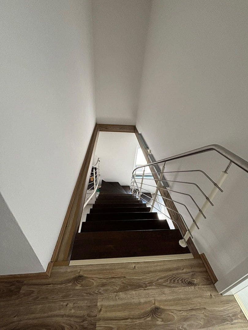 Prenájom bytu 3-izbový 130 m², Niedenstraße 13, Hilden, Severné Porýnie - Westfálsko Prenájom bytu 3-izbový 130 m², Niedenstraße 13, Hilden, Severné Porýnie - Westfálsko