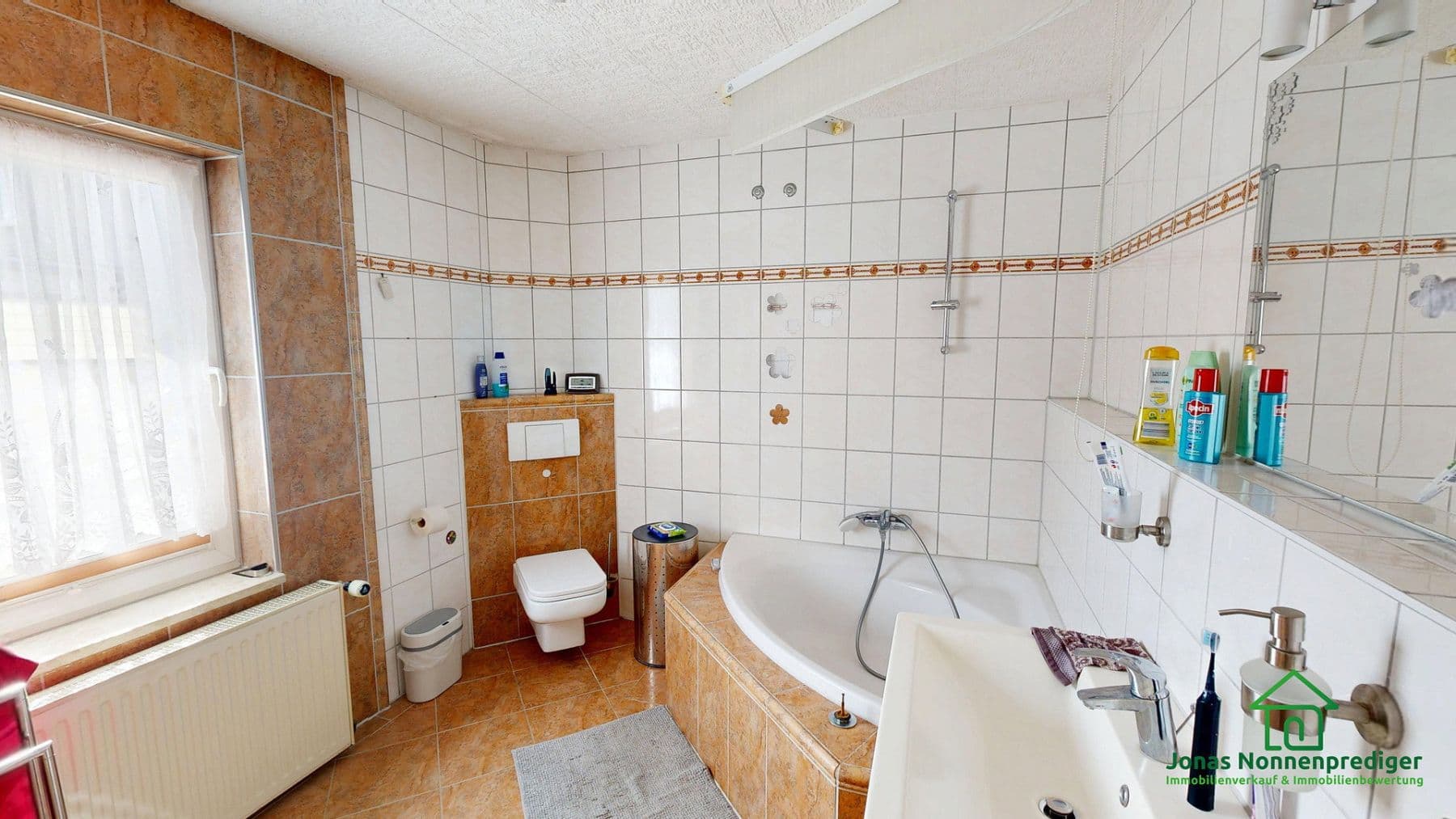 Predaj domu 376 m², pozemok 297 m², Kleiner Spiegelberg 7, Sternberg, Meklenbursko-Predpomoransko Predaj domu 376 m², pozemok 297 m², Kleiner Spiegelberg 7, Sternberg, Meklenbursko-Predpomoransko