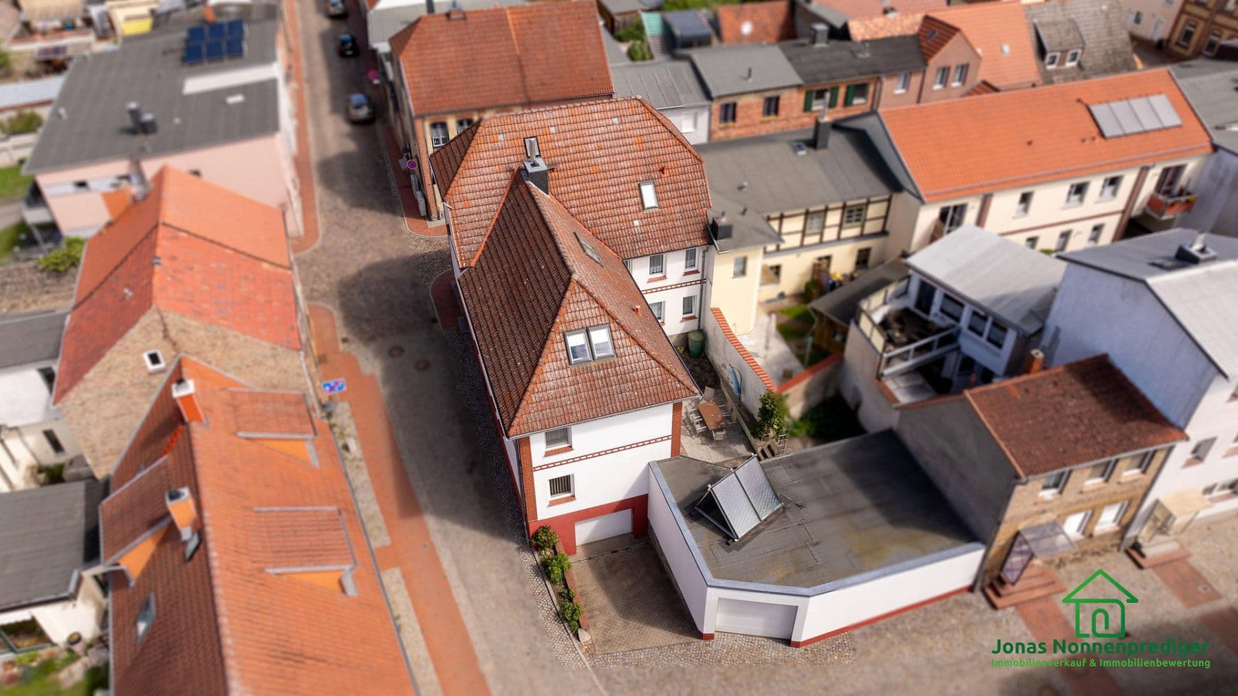 Predaj domu 376 m², pozemok 297 m², Kleiner Spiegelberg 7, Sternberg, Meklenbursko-Predpomoransko Predaj domu 376 m², pozemok 297 m², Kleiner Spiegelberg 7, Sternberg, Meklenbursko-Predpomoransko