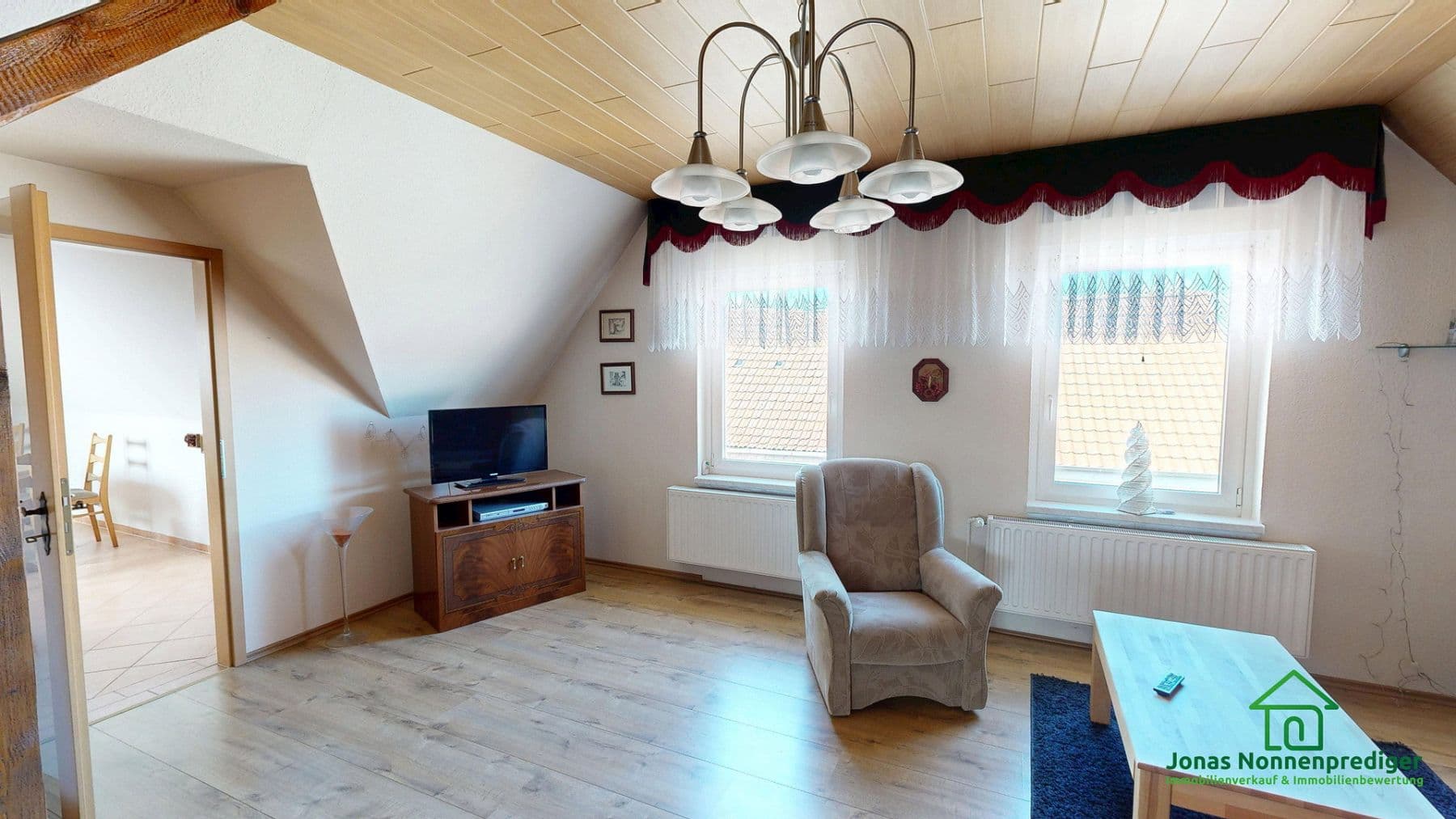 Predaj domu 376 m², pozemok 297 m², Kleiner Spiegelberg 7, Sternberg, Meklenbursko-Predpomoransko Predaj domu 376 m², pozemok 297 m², Kleiner Spiegelberg 7, Sternberg, Meklenbursko-Predpomoransko