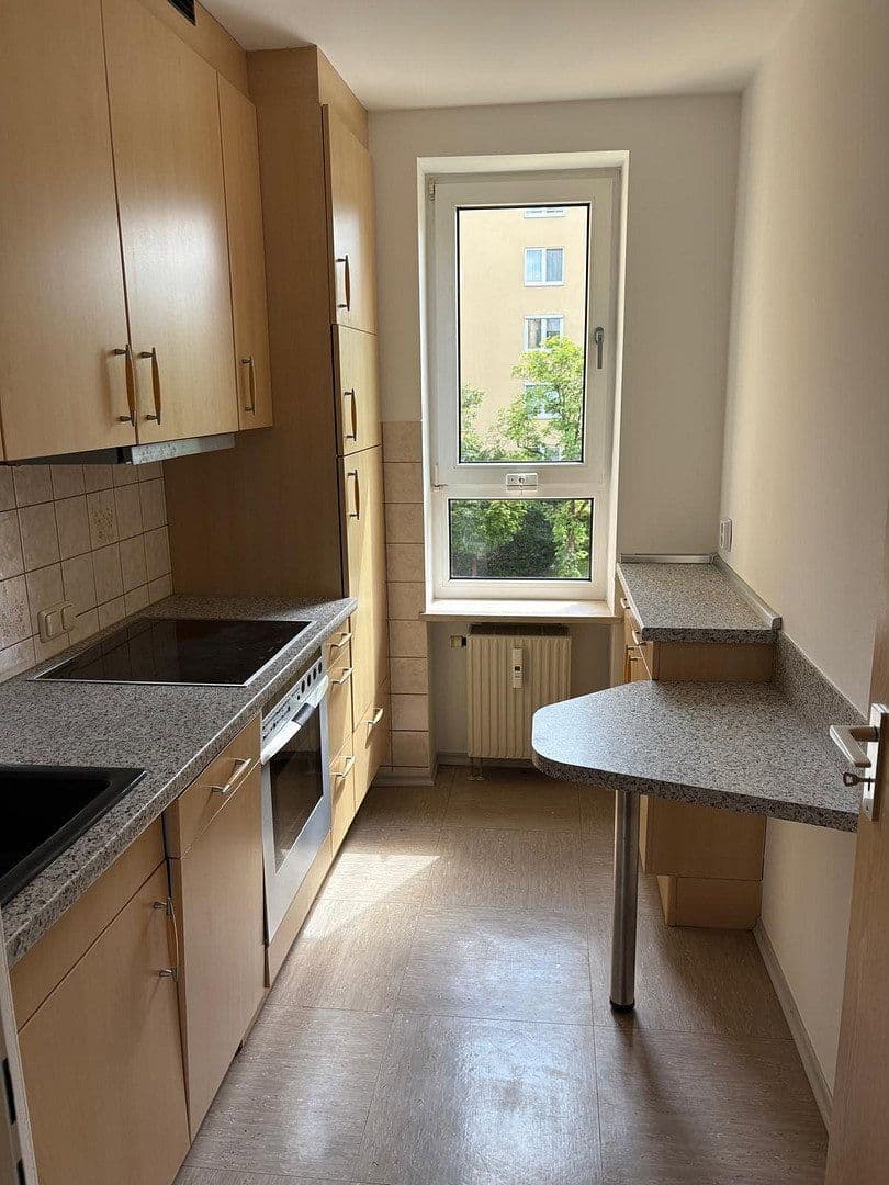 Prenájom bytu 1-izbový 48 m², Fritz-Kortner-Bogen 21, München, Bavorsko Prenájom bytu 1-izbový 48 m², Fritz-Kortner-Bogen 21, München, Bavorsko