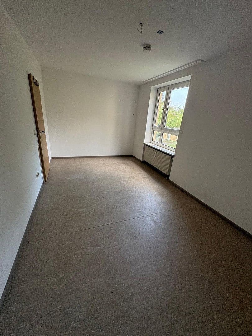 Prenájom bytu 3-izbový 81 m², Fritz-Kortner-Bogen 23, München, Bavorsko Prenájom bytu 3-izbový 81 m², Fritz-Kortner-Bogen 23, München, Bavorsko