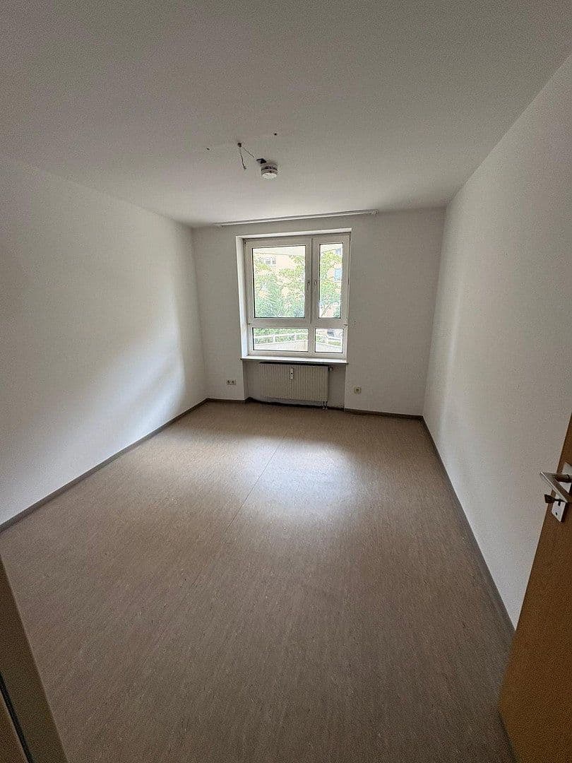 Prenájom bytu 3-izbový 81 m², Fritz-Kortner-Bogen 23, München, Bavorsko Prenájom bytu 3-izbový 81 m², Fritz-Kortner-Bogen 23, München, Bavorsko