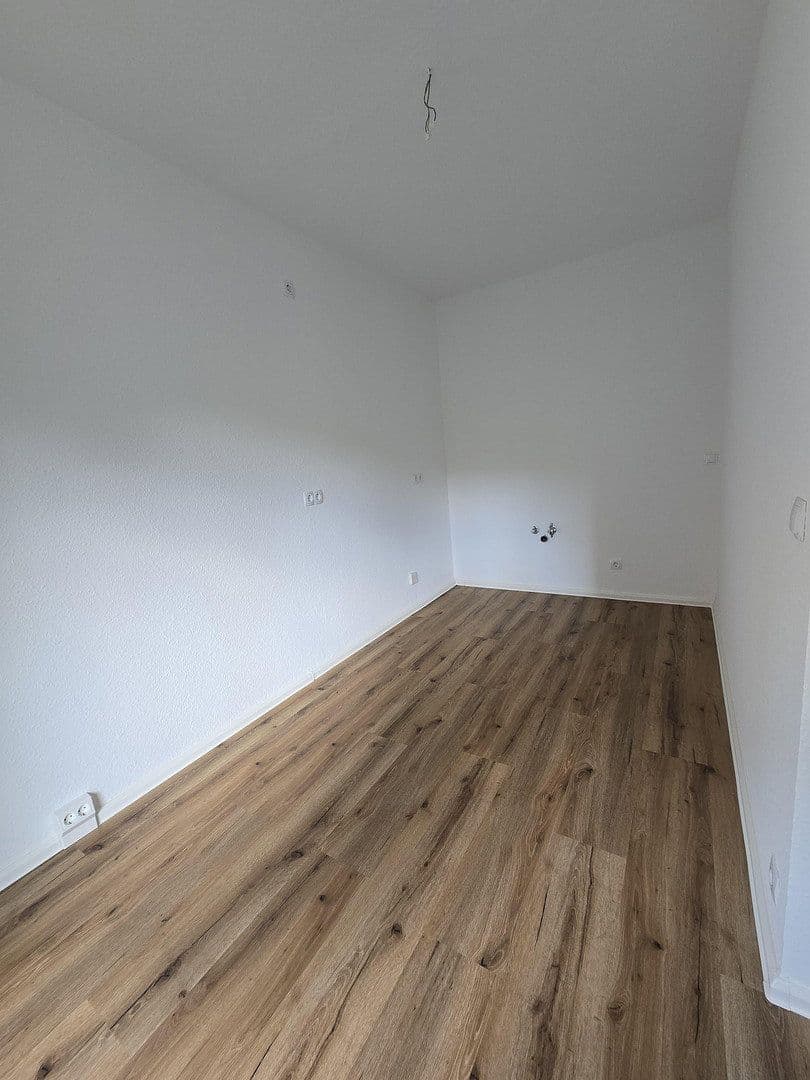 Prenájom bytu 3-izbový 69 m², Faleska Meinig Str. 12, Chemnitz, Sasko Prenájom bytu 3-izbový 69 m², Faleska Meinig Str. 12, Chemnitz, Sasko
