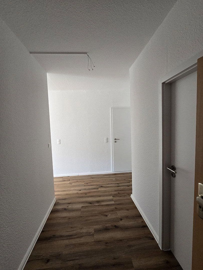 Prenájom bytu 3-izbový 69 m², Faleska Meinig Str. 12, Chemnitz, Sasko Prenájom bytu 3-izbový 69 m², Faleska Meinig Str. 12, Chemnitz, Sasko