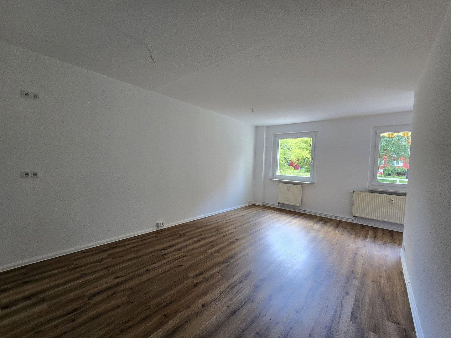 Prenájom bytu 3-izbový 69 m², Faleska Meinig Str. 12, Chemnitz, Sasko Prenájom bytu 3-izbový 69 m², Faleska Meinig Str. 12, Chemnitz, Sasko
