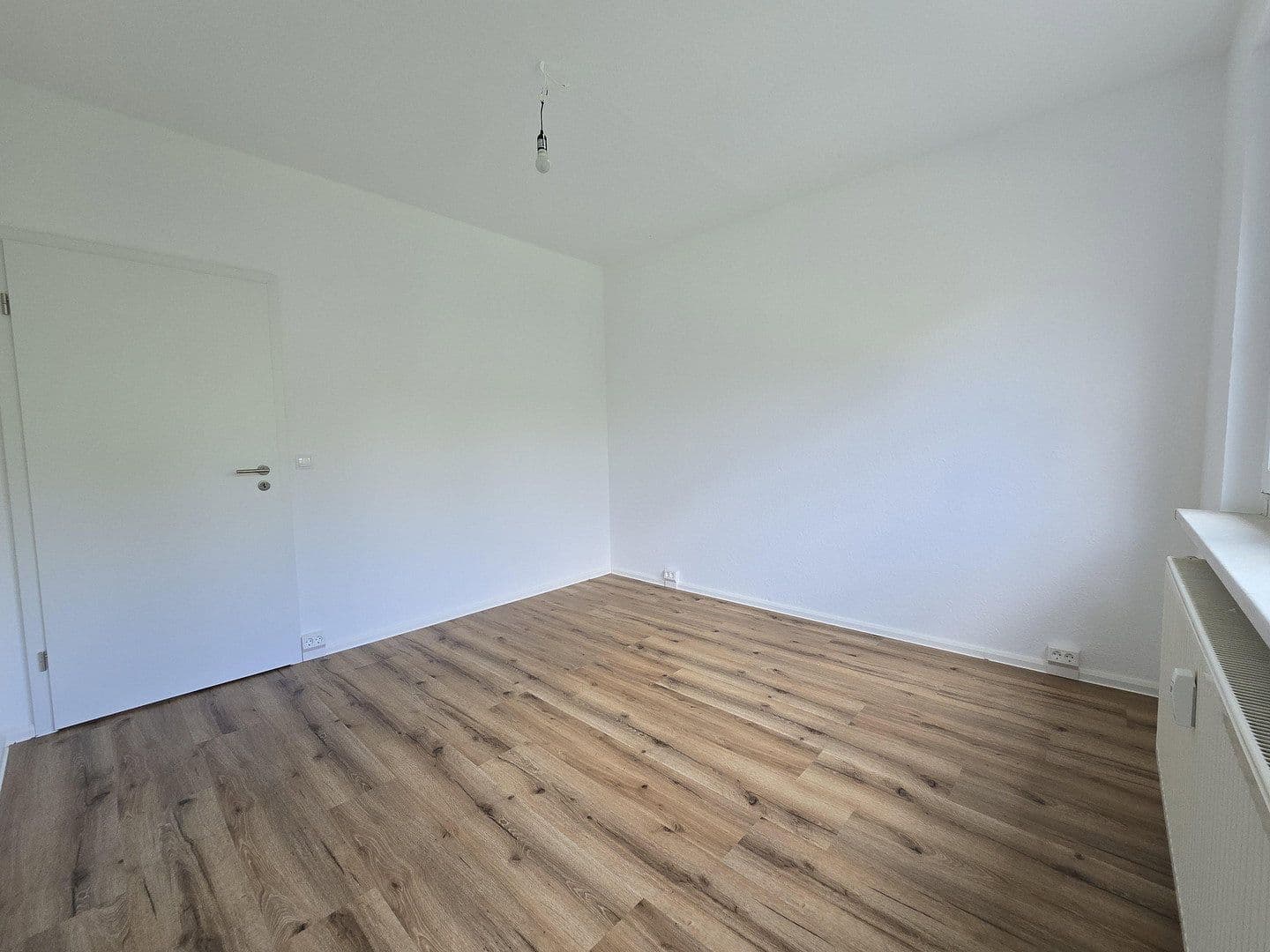 Prenájom bytu 3-izbový 69 m², Faleska Meinig Str. 12, Chemnitz, Sasko Prenájom bytu 3-izbový 69 m², Faleska Meinig Str. 12, Chemnitz, Sasko
