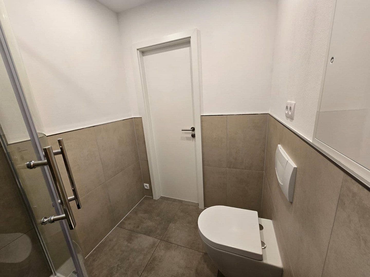 Prenájom bytu 3-izbový 69 m², Faleska Meinig Str. 12, Chemnitz, Sasko Prenájom bytu 3-izbový 69 m², Faleska Meinig Str. 12, Chemnitz, Sasko