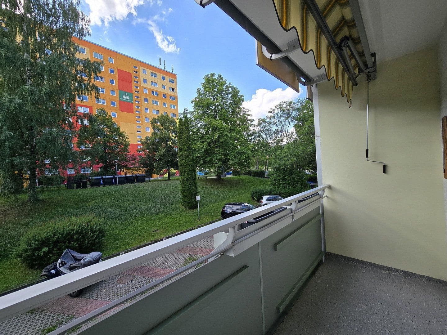 Prenájom bytu 3-izbový 69 m², Faleska Meinig Str. 12, Chemnitz, Sasko Prenájom bytu 3-izbový 69 m², Faleska Meinig Str. 12, Chemnitz, Sasko