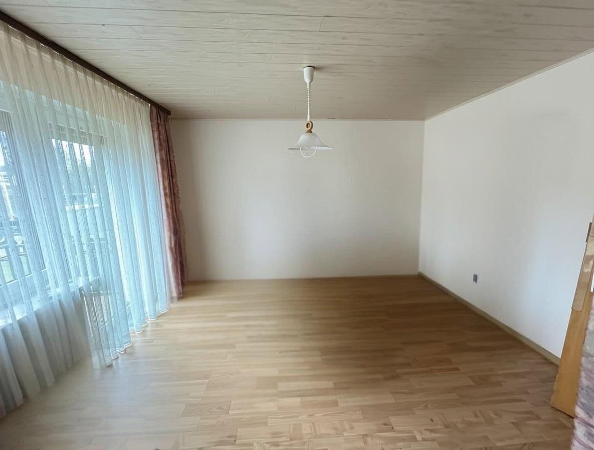 Predaj domu 150 m², pozemok 696 m², Duderstadt, Dolné Sasko Predaj domu 150 m², pozemok 696 m², Duderstadt, Dolné Sasko