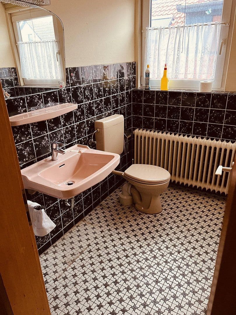Predaj domu 150 m², pozemok 696 m², Duderstadt, Dolné Sasko Predaj domu 150 m², pozemok 696 m², Duderstadt, Dolné Sasko