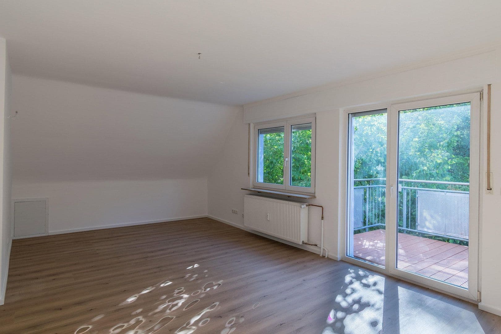 Prenájom domu 200 m², pozemok 340 m², Buchwaldstr. 1, Dreieich, Hesensko Prenájom domu 200 m², pozemok 340 m², Buchwaldstr. 1, Dreieich, Hesensko