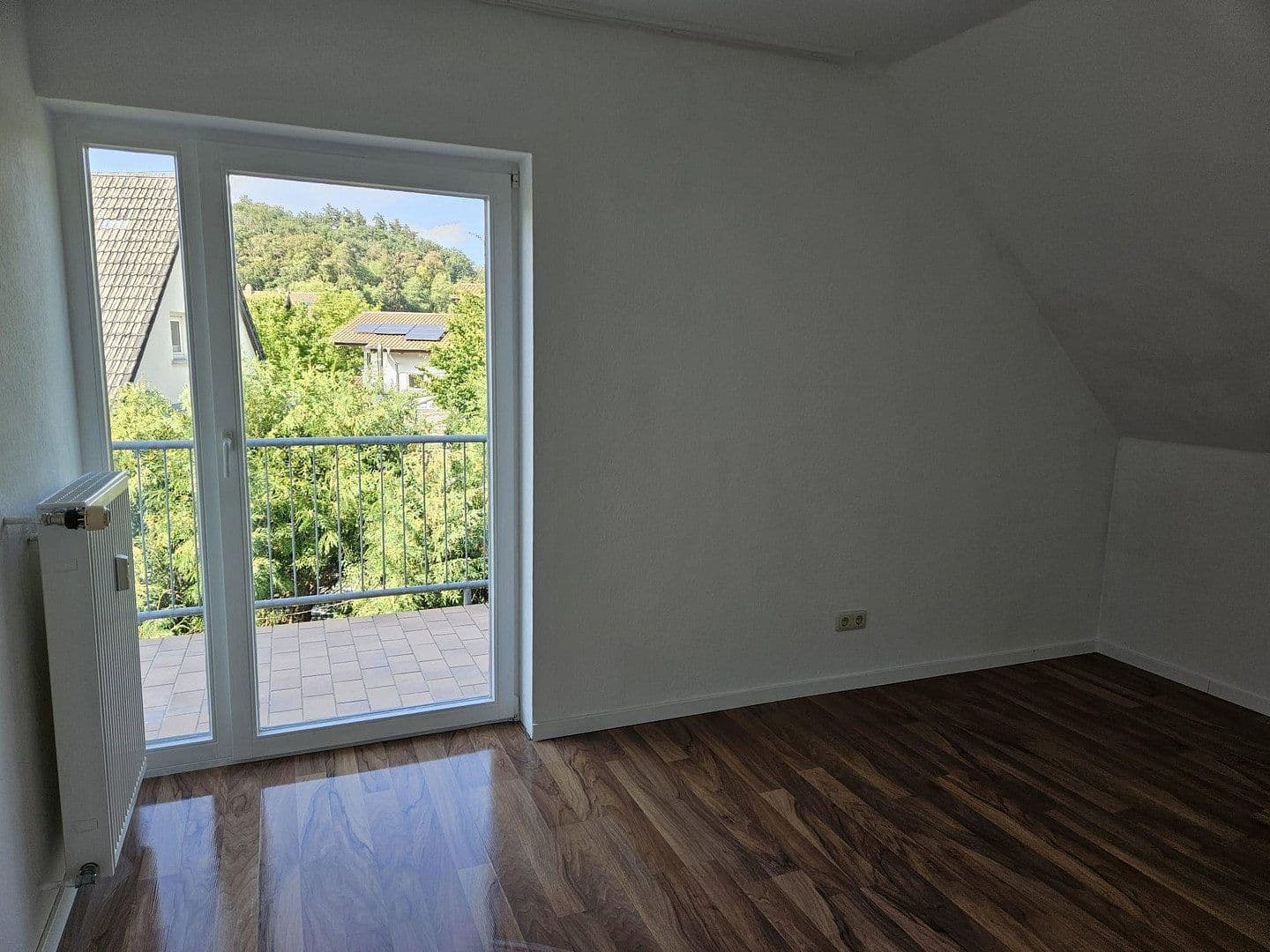 Prenájom bytu 3-izbový 84 m², Groß-Bieberau, Hesensko Prenájom bytu 3-izbový 84 m², Groß-Bieberau, Hesensko