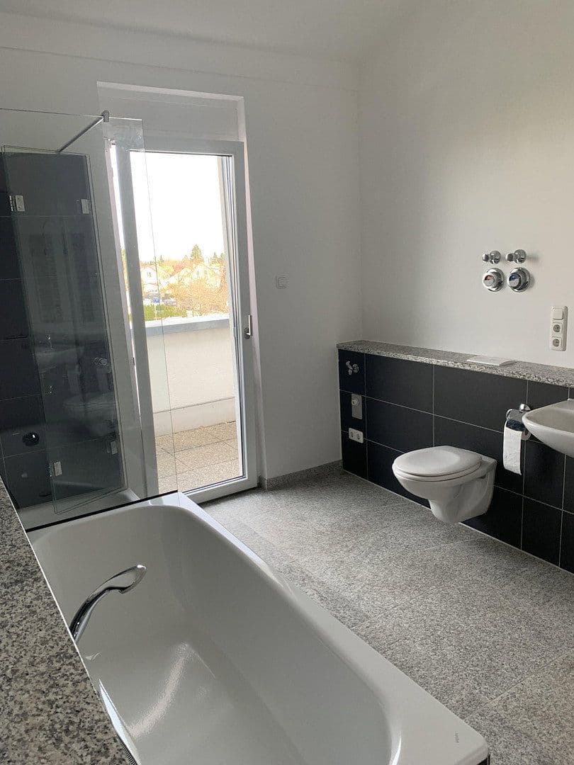 Prenájom bytu 3-izbový 106 m², Franz Marc Str 1c, Puchheim, Bavorsko Prenájom bytu 3-izbový 106 m², Franz Marc Str 1c, Puchheim, Bavorsko