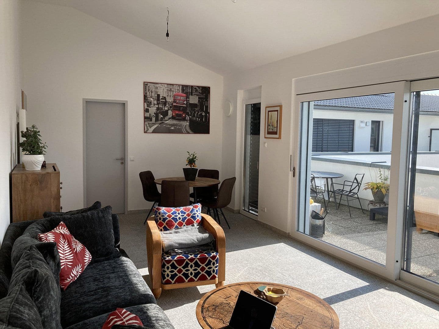Prenájom bytu 3-izbový 106 m², Franz Marc Str 1c, Puchheim, Bavorsko Prenájom bytu 3-izbový 106 m², Franz Marc Str 1c, Puchheim, Bavorsko