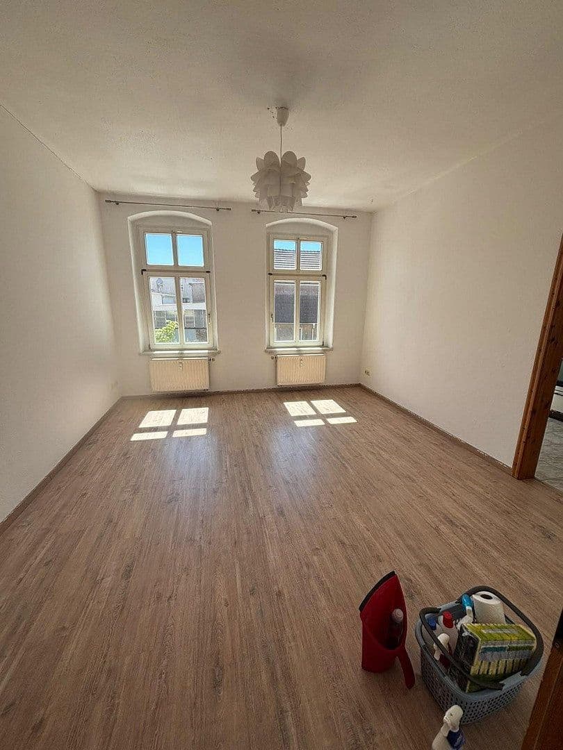 Predaj domu 508 m², pozemok 440 m², Sachsenstr. 23, Frankenberg/Sachsen, Sasko Predaj domu 508 m², pozemok 440 m², Sachsenstr. 23, Frankenberg/Sachsen, Sasko