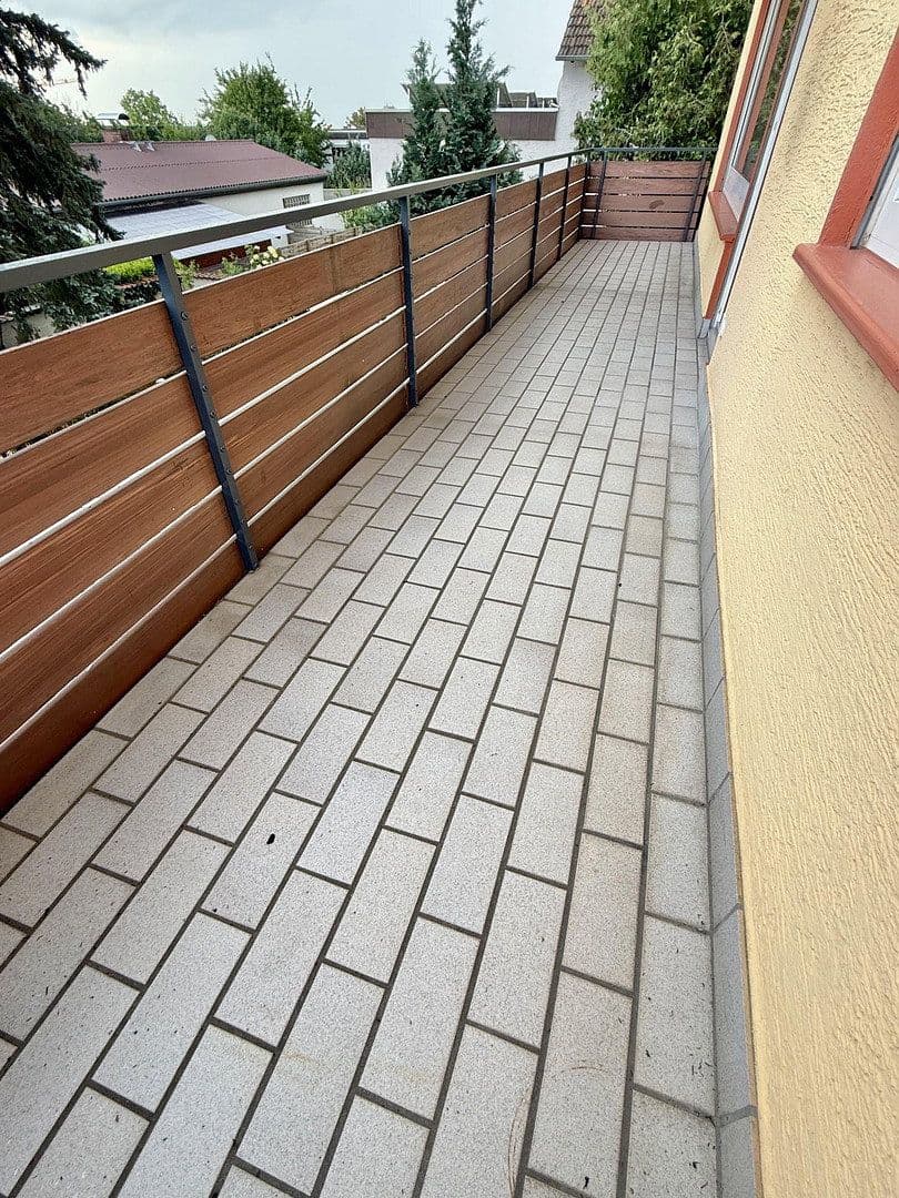 Prenájom bytu 3-izbový 102 m², Wiesbaden, Hesensko Prenájom bytu 3-izbový 102 m², Wiesbaden, Hesensko