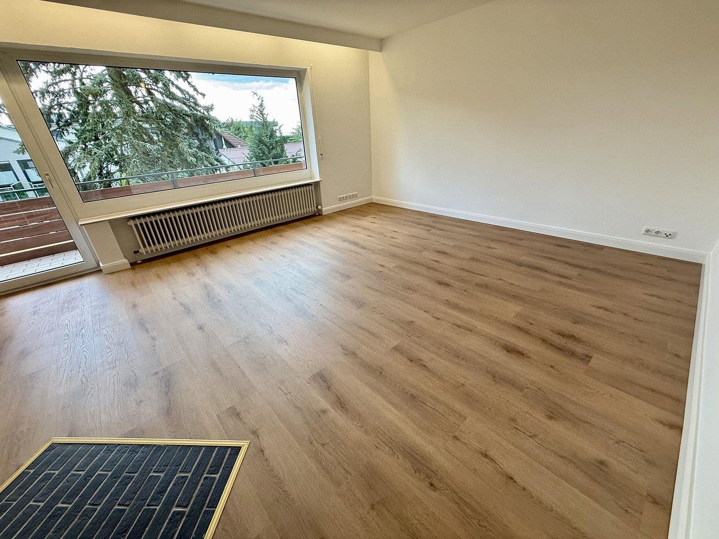 Prenájom bytu 3-izbový 102 m², Wiesbaden, Hesensko Prenájom bytu 3-izbový 102 m², Wiesbaden, Hesensko