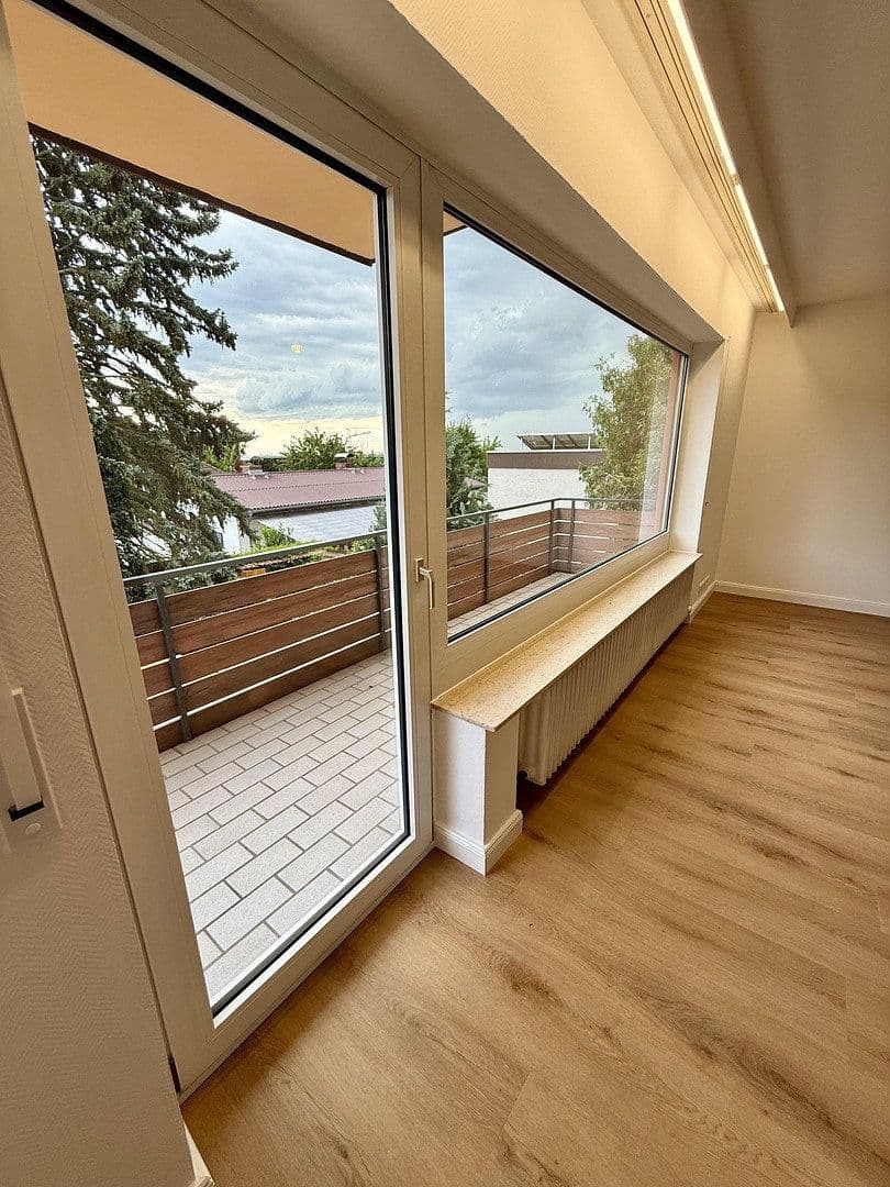 Prenájom bytu 3-izbový 102 m², Wiesbaden, Hesensko Prenájom bytu 3-izbový 102 m², Wiesbaden, Hesensko