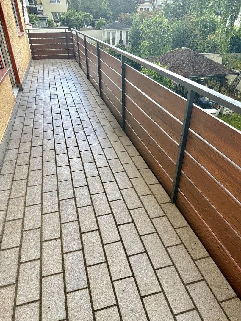 Prenájom bytu 3-izbový 102 m², Wiesbaden, Hesensko Prenájom bytu 3-izbový 102 m², Wiesbaden, Hesensko
