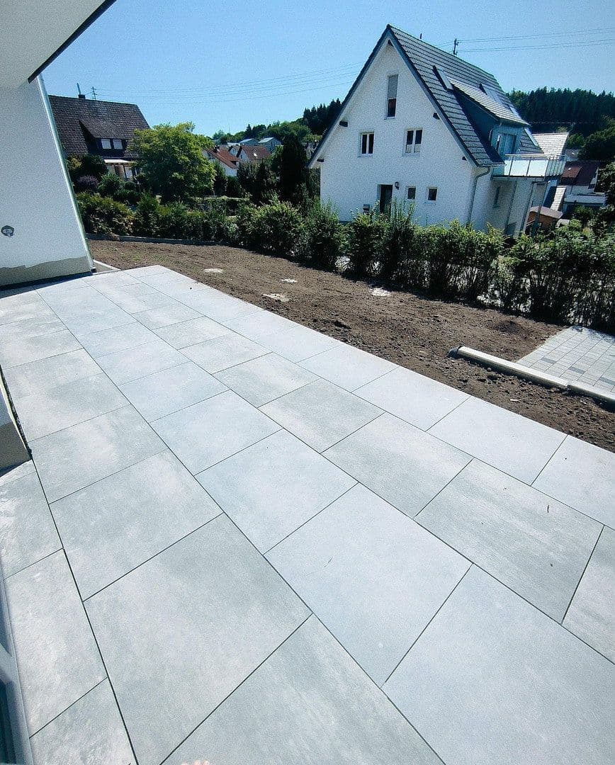 Prenájom bytu 4-izbový 100 m², Brigachtal, Bádensko-Wurttembersko Prenájom bytu 4-izbový 100 m², Brigachtal, Bádensko-Wurttembersko