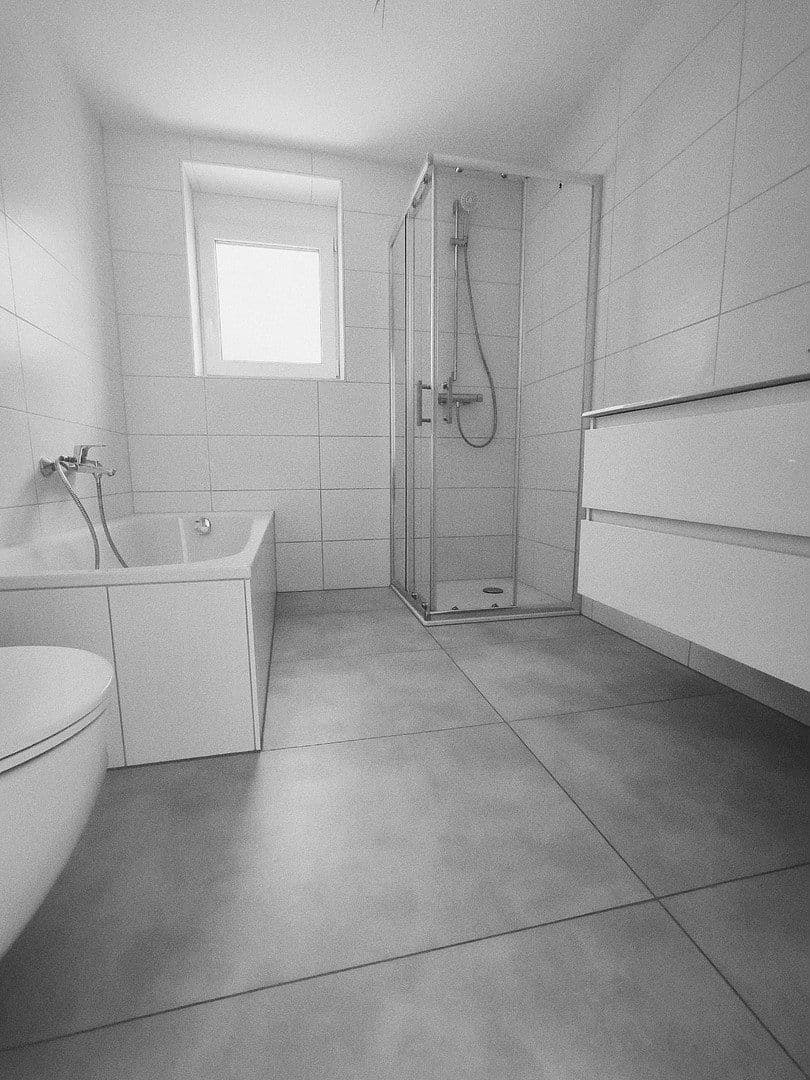 Prenájom bytu 4-izbový 100 m², Brigachtal, Bádensko-Wurttembersko Prenájom bytu 4-izbový 100 m², Brigachtal, Bádensko-Wurttembersko