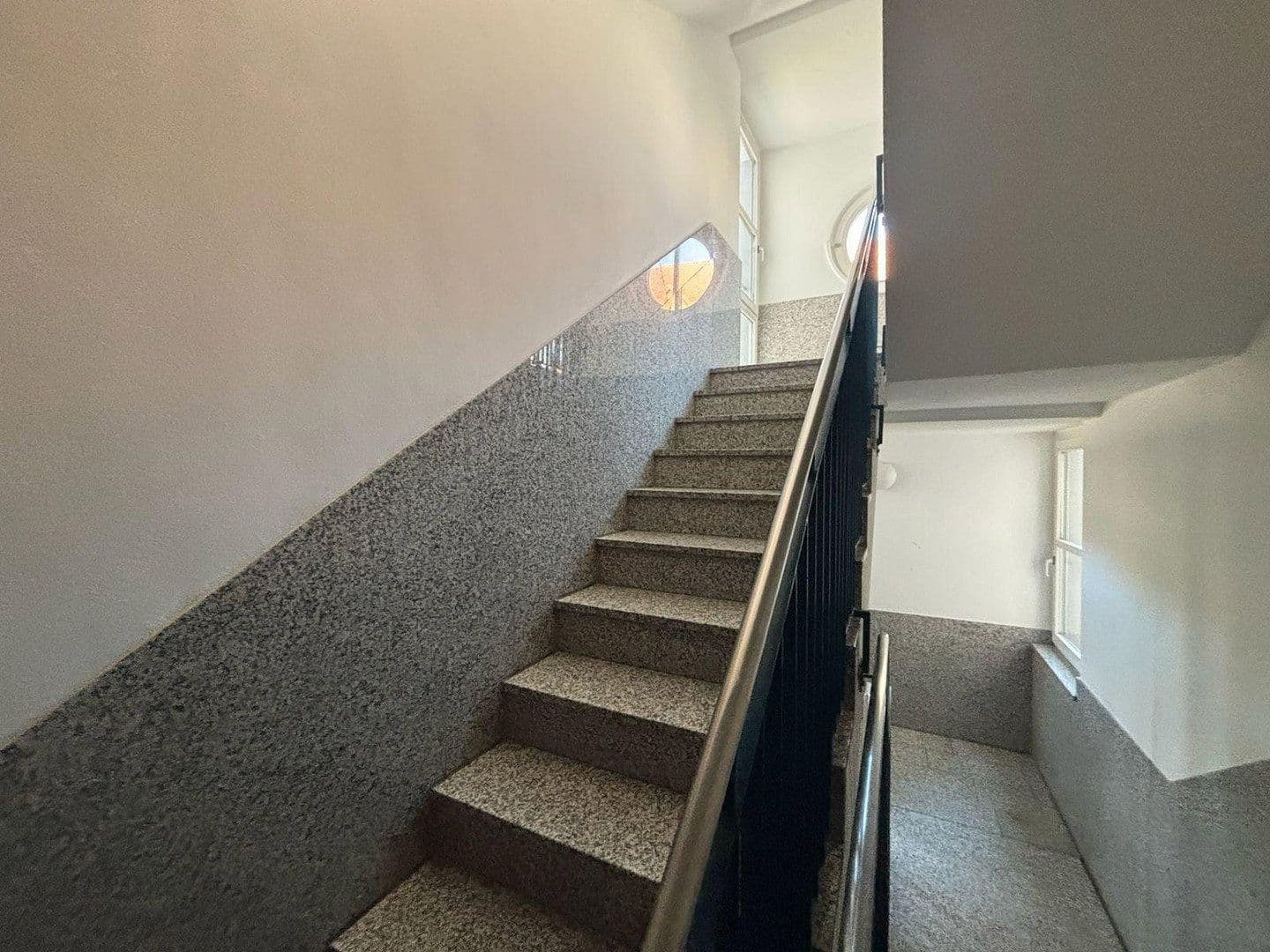 Prenájom bytu 1-izbový 39 m², Aschheimer Straße 8, Feldkirchen, Bavorsko Prenájom bytu 1-izbový 39 m², Aschheimer Straße 8, Feldkirchen, Bavorsko