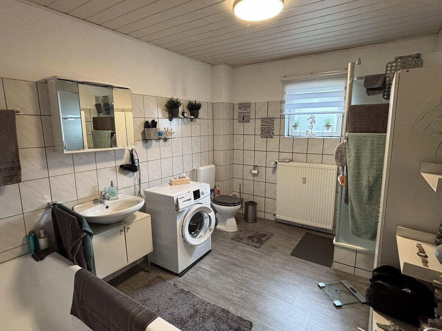 Prenájom bytu 3-izbový 90 m², Peine, Dolné Sasko Prenájom bytu 3-izbový 90 m², Peine, Dolné Sasko