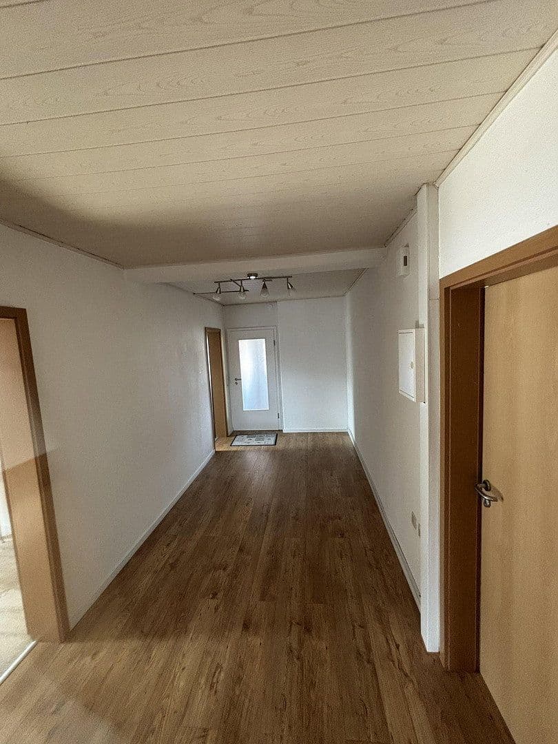 Prenájom bytu 3-izbový 90 m², Peine, Dolné Sasko Prenájom bytu 3-izbový 90 m², Peine, Dolné Sasko