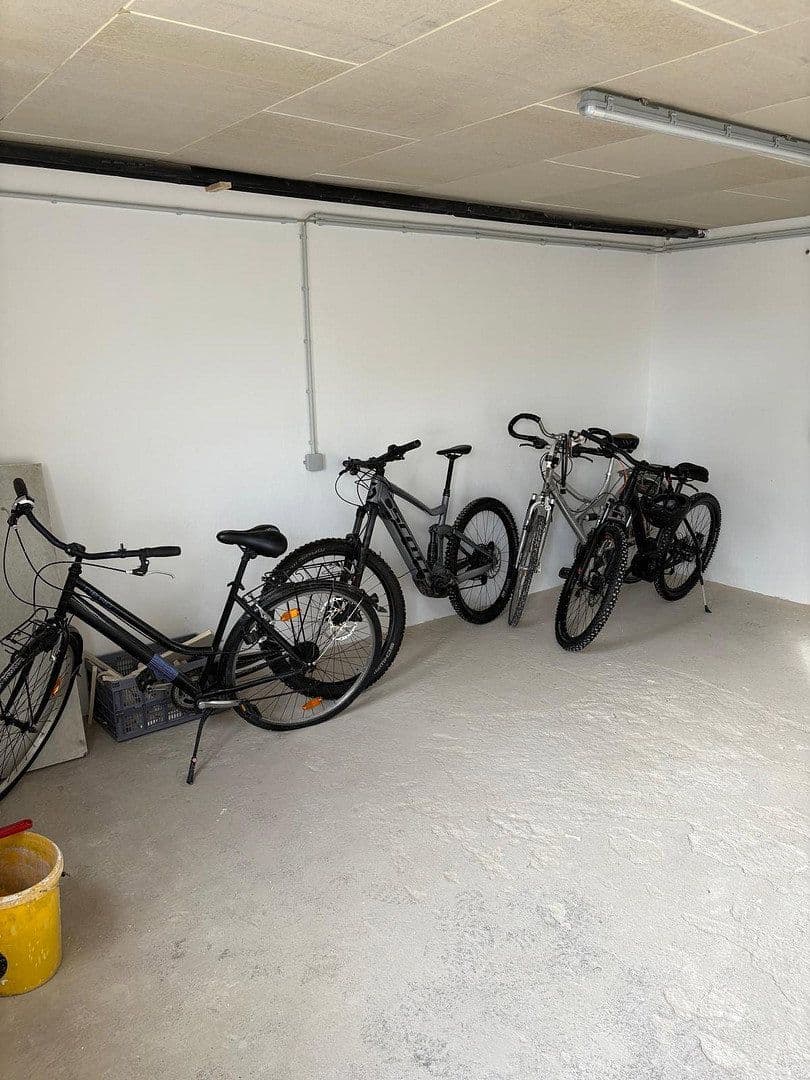Predaj domu 420 m², pozemok 854 m², Rietheim-Weilheim, Bádensko-Wurttembersko Predaj domu 420 m², pozemok 854 m², Rietheim-Weilheim, Bádensko-Wurttembersko