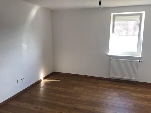 Predaj domu 420 m², pozemok 854 m², Rietheim-Weilheim, Bádensko-Wurttembersko Predaj domu 420 m², pozemok 854 m², Rietheim-Weilheim, Bádensko-Wurttembersko