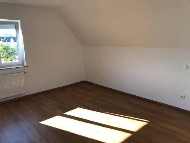 Predaj domu 420 m², pozemok 854 m², Rietheim-Weilheim, Bádensko-Wurttembersko Predaj domu 420 m², pozemok 854 m², Rietheim-Weilheim, Bádensko-Wurttembersko