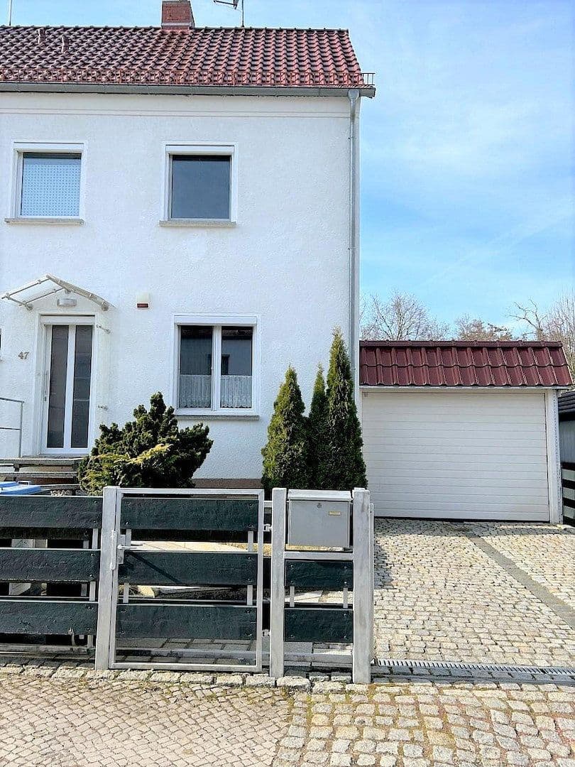 Predaj domu 127 m², pozemok 437 m², Halle (Saale), Sasko-Anhaltsko Predaj domu 127 m², pozemok 437 m², Halle (Saale), Sasko-Anhaltsko