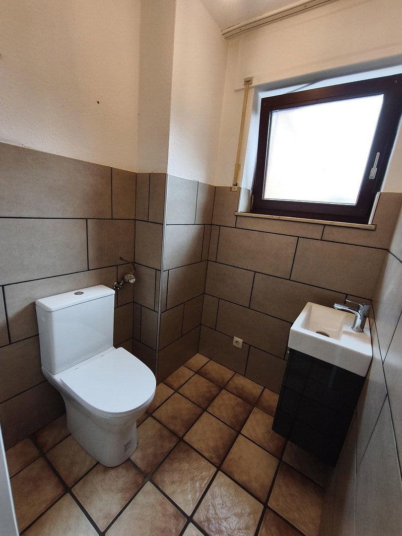Prenájom bytu 2-izbový 90 m², Potsdamerstrasse 37, Alsdorf, Severné Porýnie - Westfálsko Prenájom bytu 2-izbový 90 m², Potsdamerstrasse 37, Alsdorf, Severné Porýnie - Westfálsko