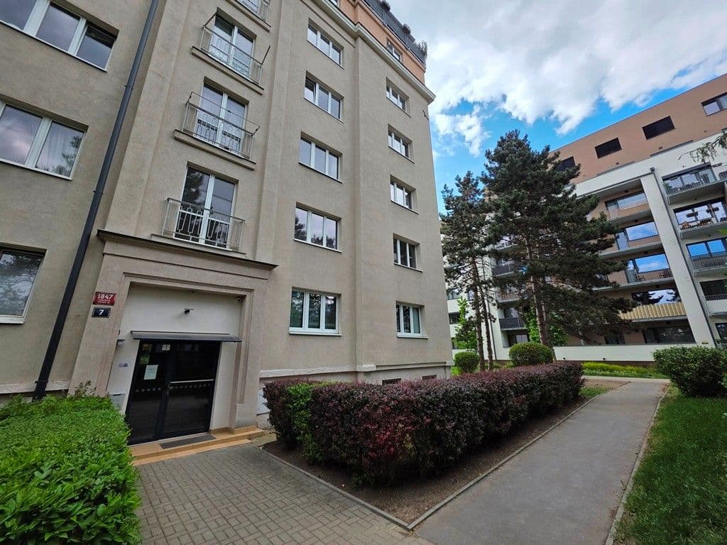 Predaj bytu 3-izbový 68 m², Sečská, Praha, Praha Predaj bytu 3-izbový 68 m², Sečská, Praha, Praha