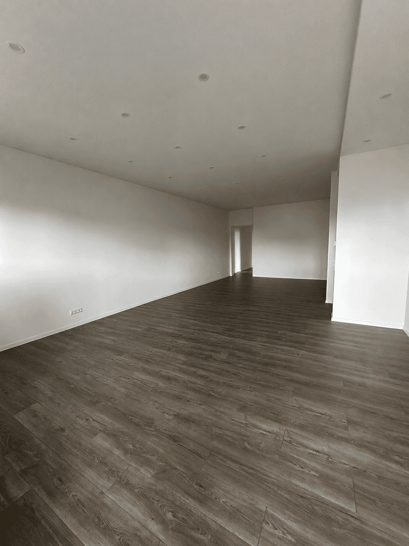 Prenájom bytu 4-izbový 110 m², Hambrücken, Bádensko-Wurttembersko Prenájom bytu 4-izbový 110 m², Hambrücken, Bádensko-Wurttembersko