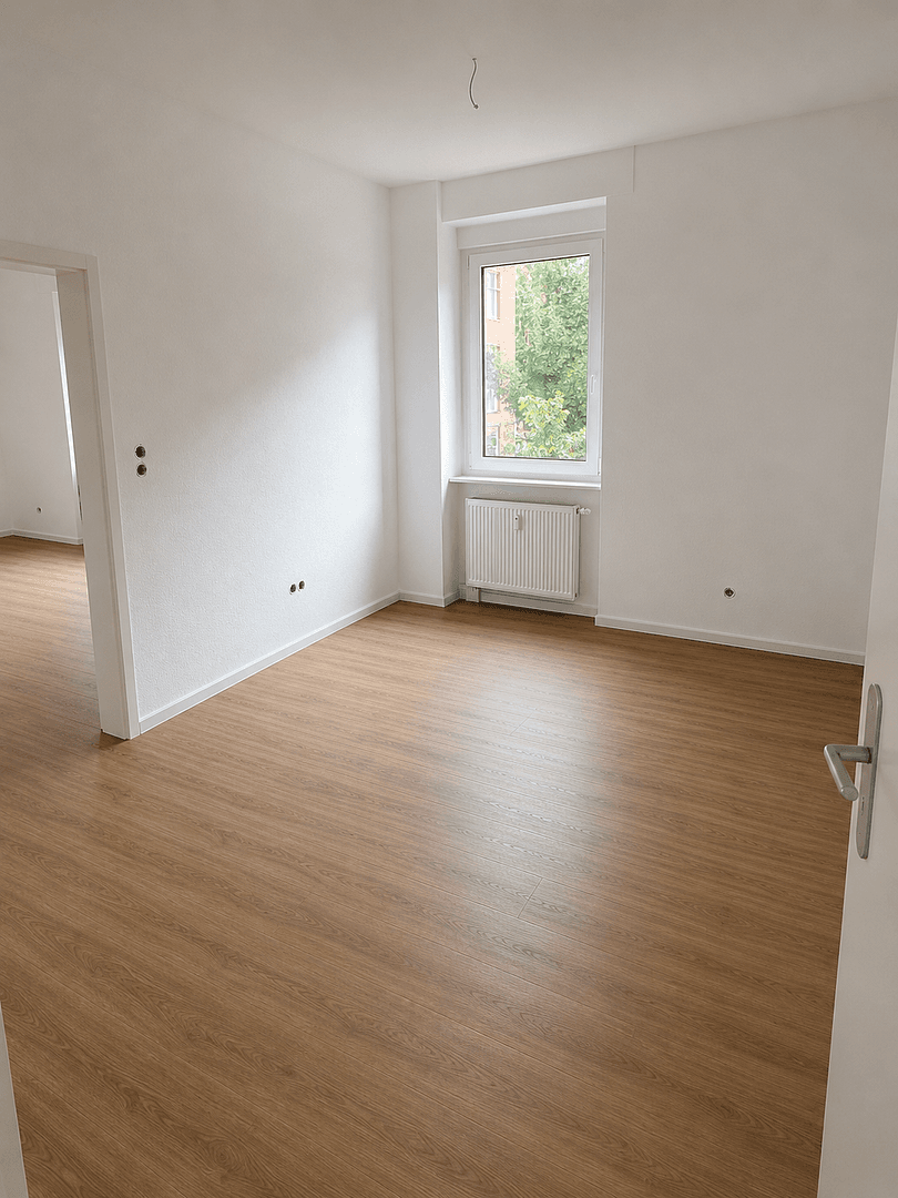 Prenájom bytu 3-izbový 80 m², Rastatt, Bádensko-Wurttembersko Prenájom bytu 3-izbový 80 m², Rastatt, Bádensko-Wurttembersko
