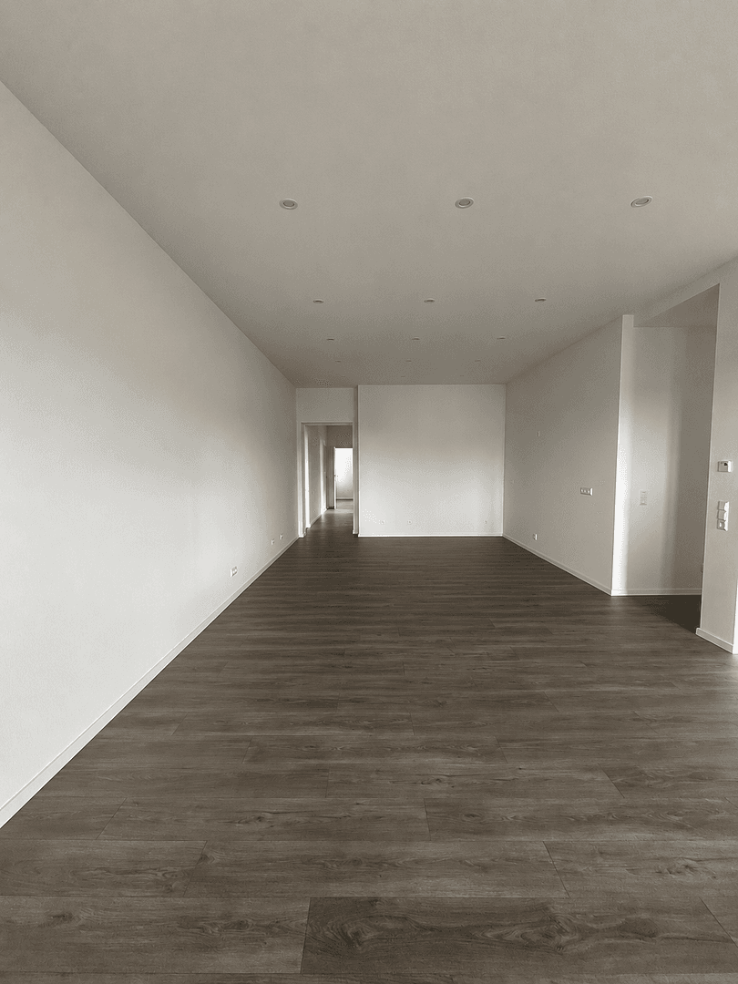 Prenájom bytu 4-izbový 110 m², Hambrücken, Bádensko-Wurttembersko Prenájom bytu 4-izbový 110 m², Hambrücken, Bádensko-Wurttembersko