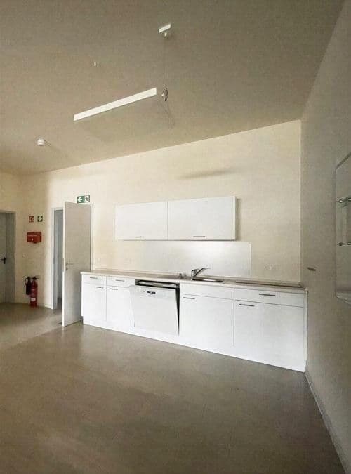 Prenájom nebytového priestoru 9.278 m², Im Mittelfeld 16, Krostitz, Sasko Prenájom nebytového priestoru 9.278 m², Im Mittelfeld 16, Krostitz, Sasko
