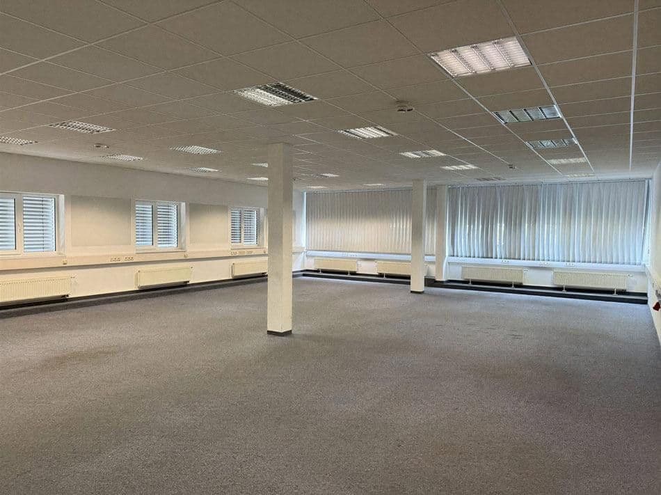 Prenájom nebytového priestoru 9.278 m², Im Mittelfeld 16, Krostitz, Sasko Prenájom nebytového priestoru 9.278 m², Im Mittelfeld 16, Krostitz, Sasko