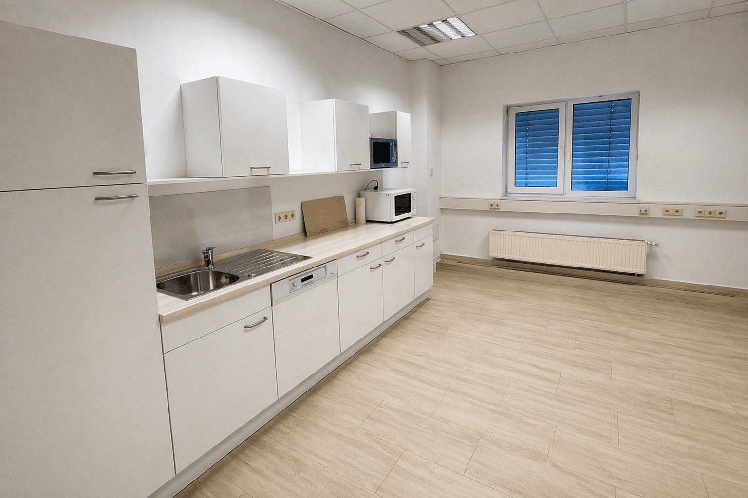 Prenájom nebytového priestoru 9.278 m², Im Mittelfeld 16, Krostitz, Sasko Prenájom nebytového priestoru 9.278 m², Im Mittelfeld 16, Krostitz, Sasko