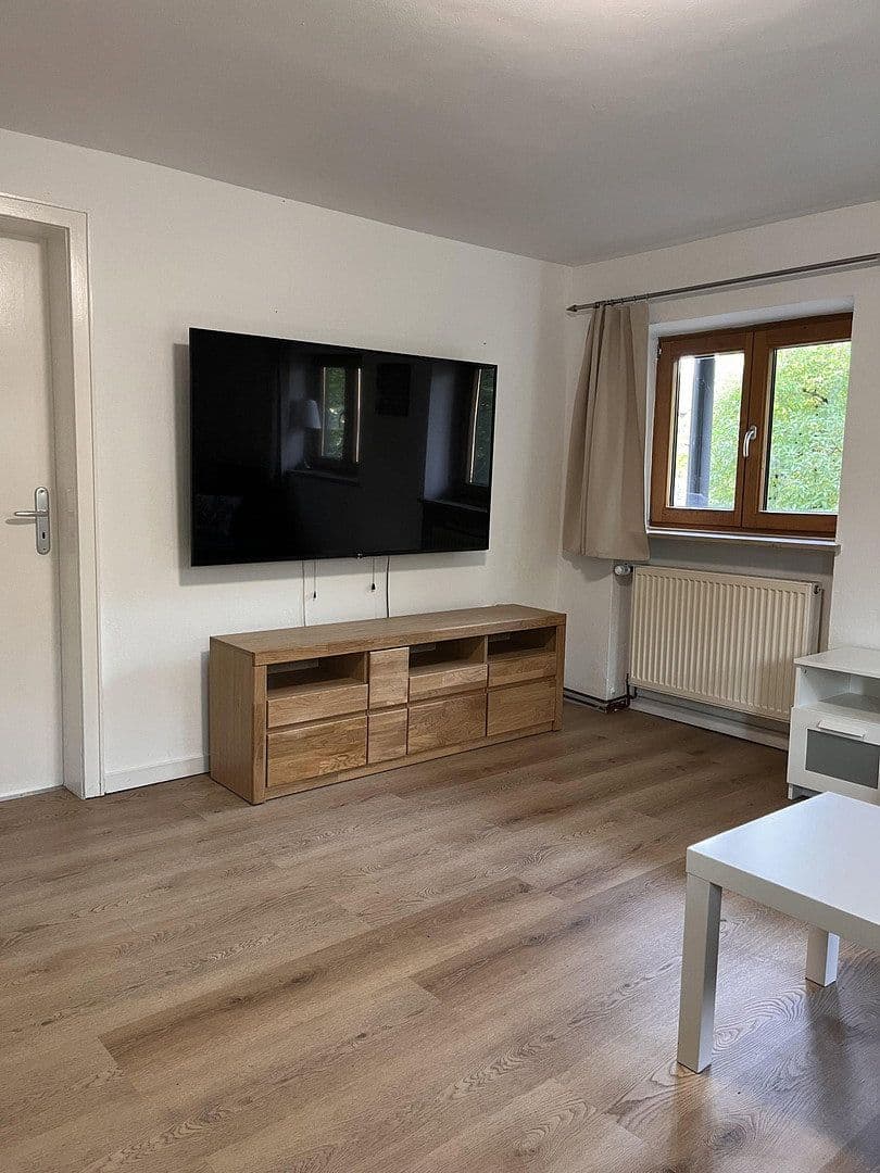Prenájom bytu 2-izbový 50 m², München, Bavorsko Prenájom bytu 2-izbový 50 m², München, Bavorsko