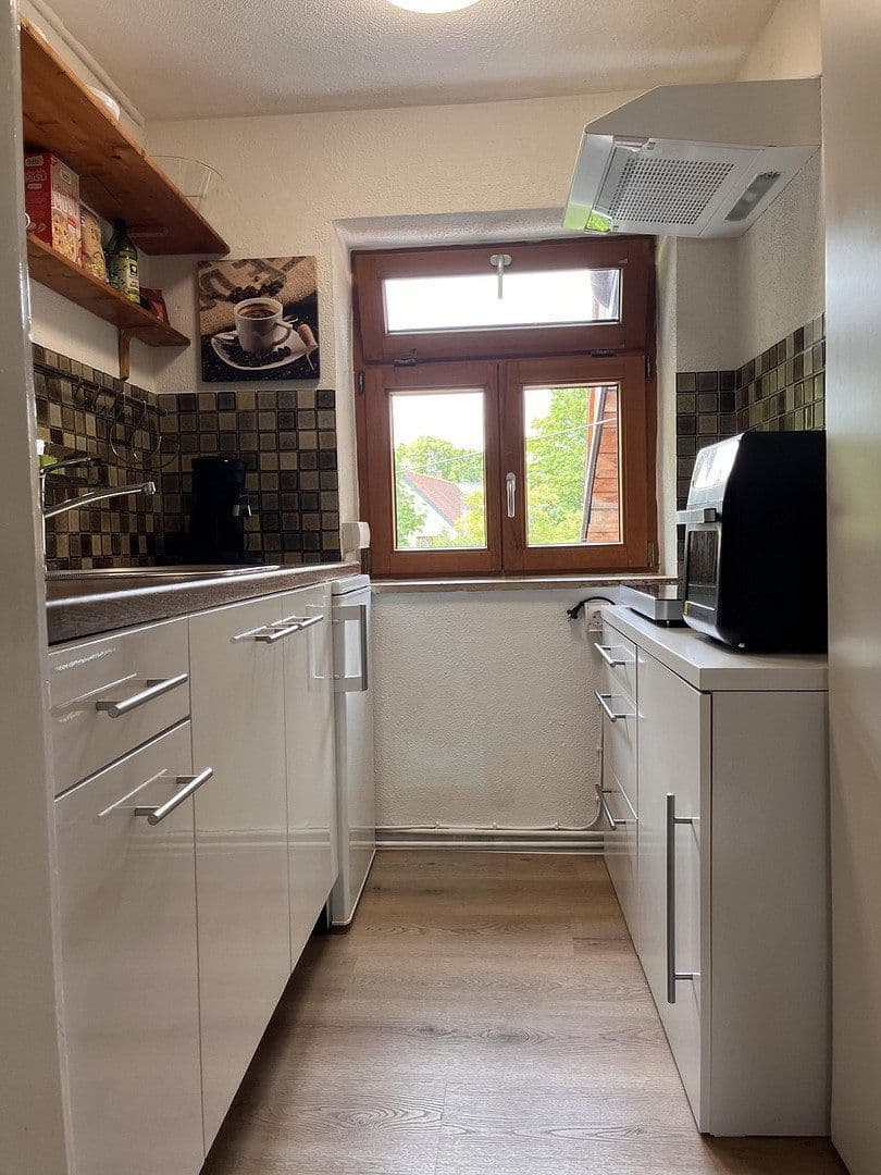 Prenájom bytu 2-izbový 50 m², München, Bavorsko Prenájom bytu 2-izbový 50 m², München, Bavorsko