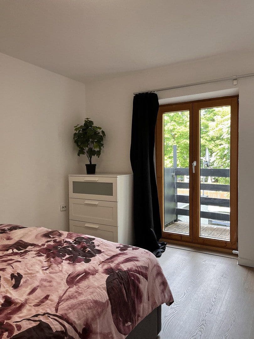 Prenájom bytu 2-izbový 50 m², München, Bavorsko Prenájom bytu 2-izbový 50 m², München, Bavorsko