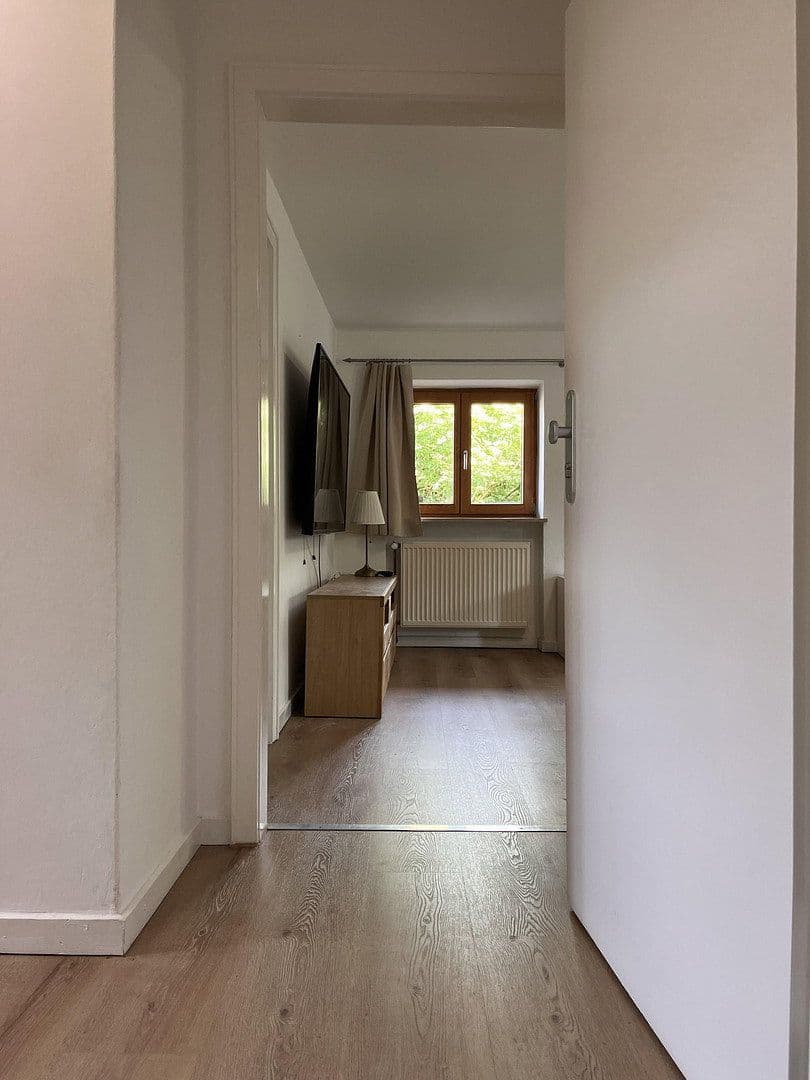 Prenájom bytu 2-izbový 50 m², München, Bavorsko Prenájom bytu 2-izbový 50 m², München, Bavorsko