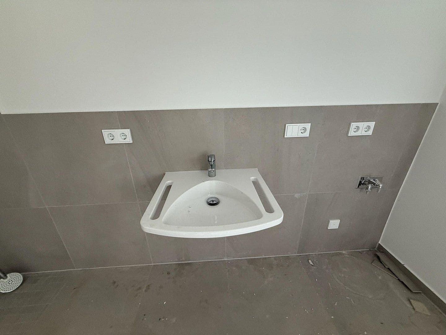 Prenájom bytu 2-izbový 60 m², Mühlenstr. 11, Schkopau, Sasko-Anhaltsko Prenájom bytu 2-izbový 60 m², Mühlenstr. 11, Schkopau, Sasko-Anhaltsko