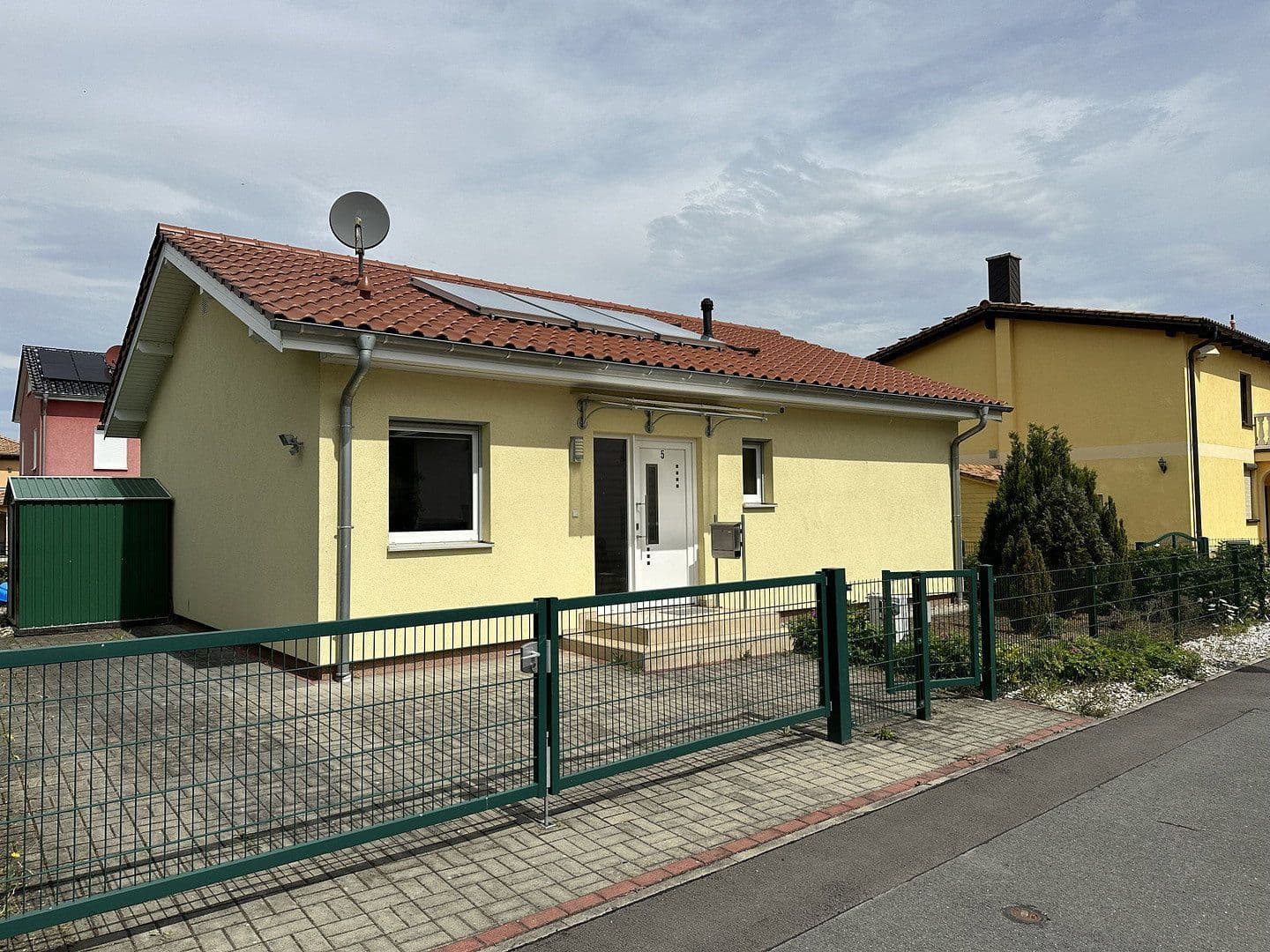 Predaj domu 72 m², pozemok 349 m², Mücheln (Geiseltal), Sasko-Anhaltsko Predaj domu 72 m², pozemok 349 m², Mücheln (Geiseltal), Sasko-Anhaltsko