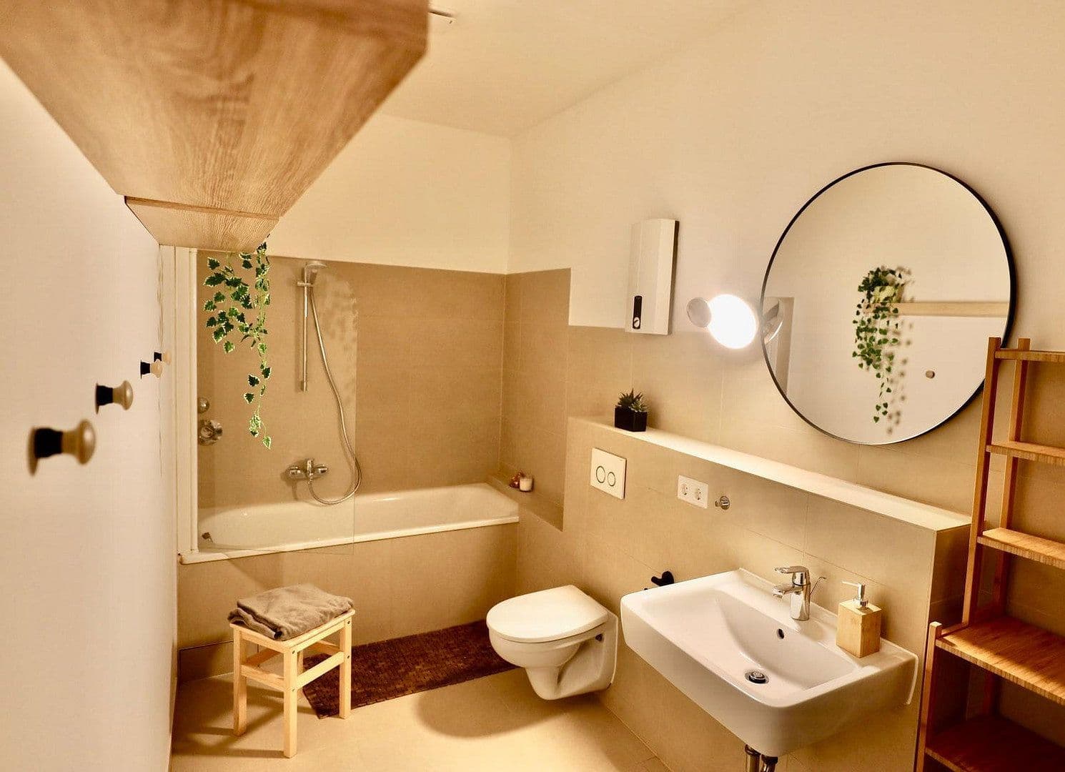 Prenájom bytu 4-izbový 14 m², Gumbertstr 97, Düsseldorf, Severné Porýnie - Westfálsko Prenájom bytu 4-izbový 14 m², Gumbertstr 97, Düsseldorf, Severné Porýnie - Westfálsko