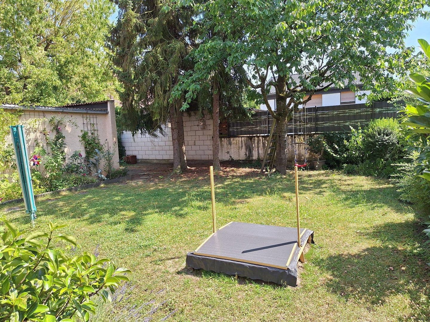 Prenájom bytu 2-izbový 83 m², Alsbach-Hähnlein, Hesensko Prenájom bytu 2-izbový 83 m², Alsbach-Hähnlein, Hesensko